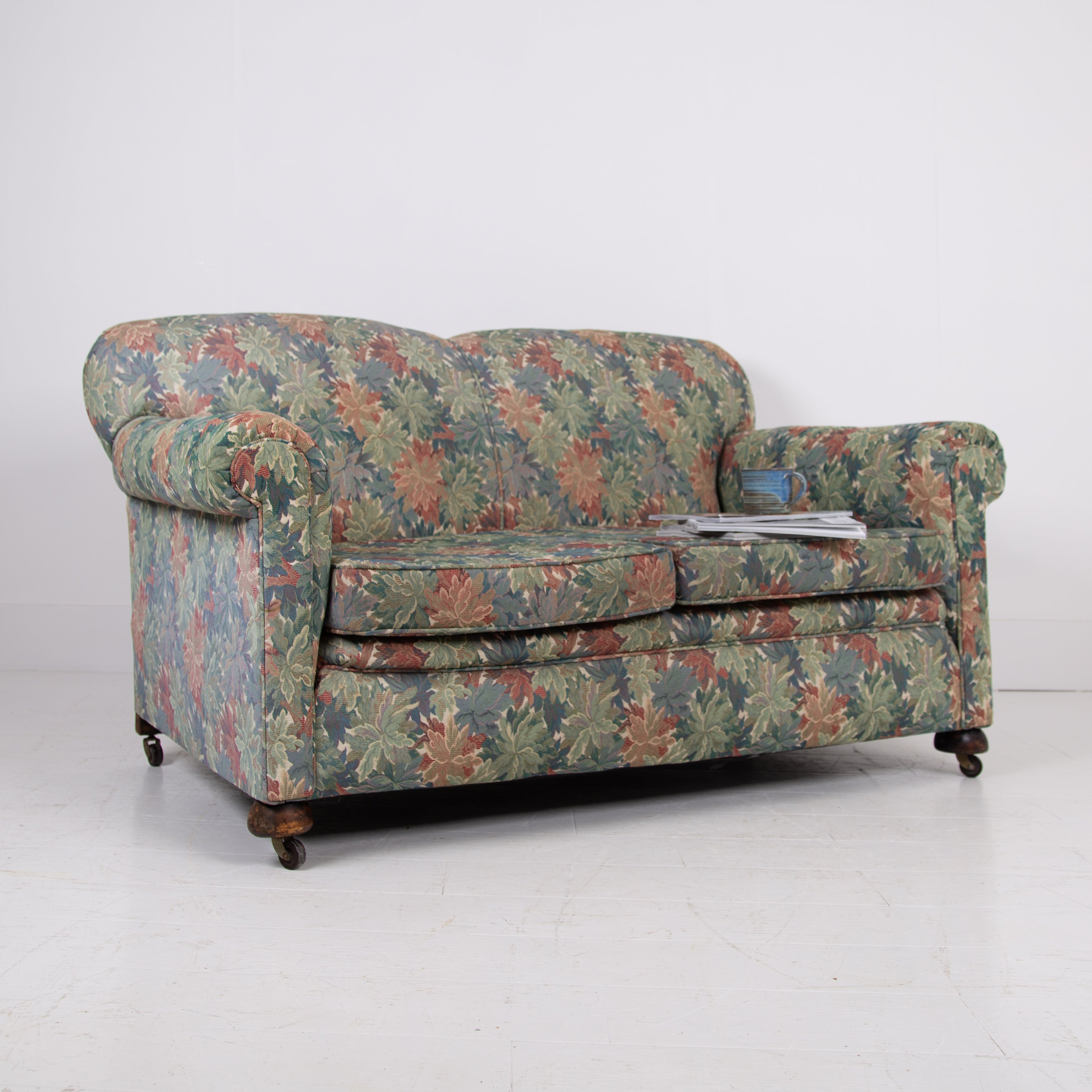 A Lovely English 2 Seater Sofa Early 1900s