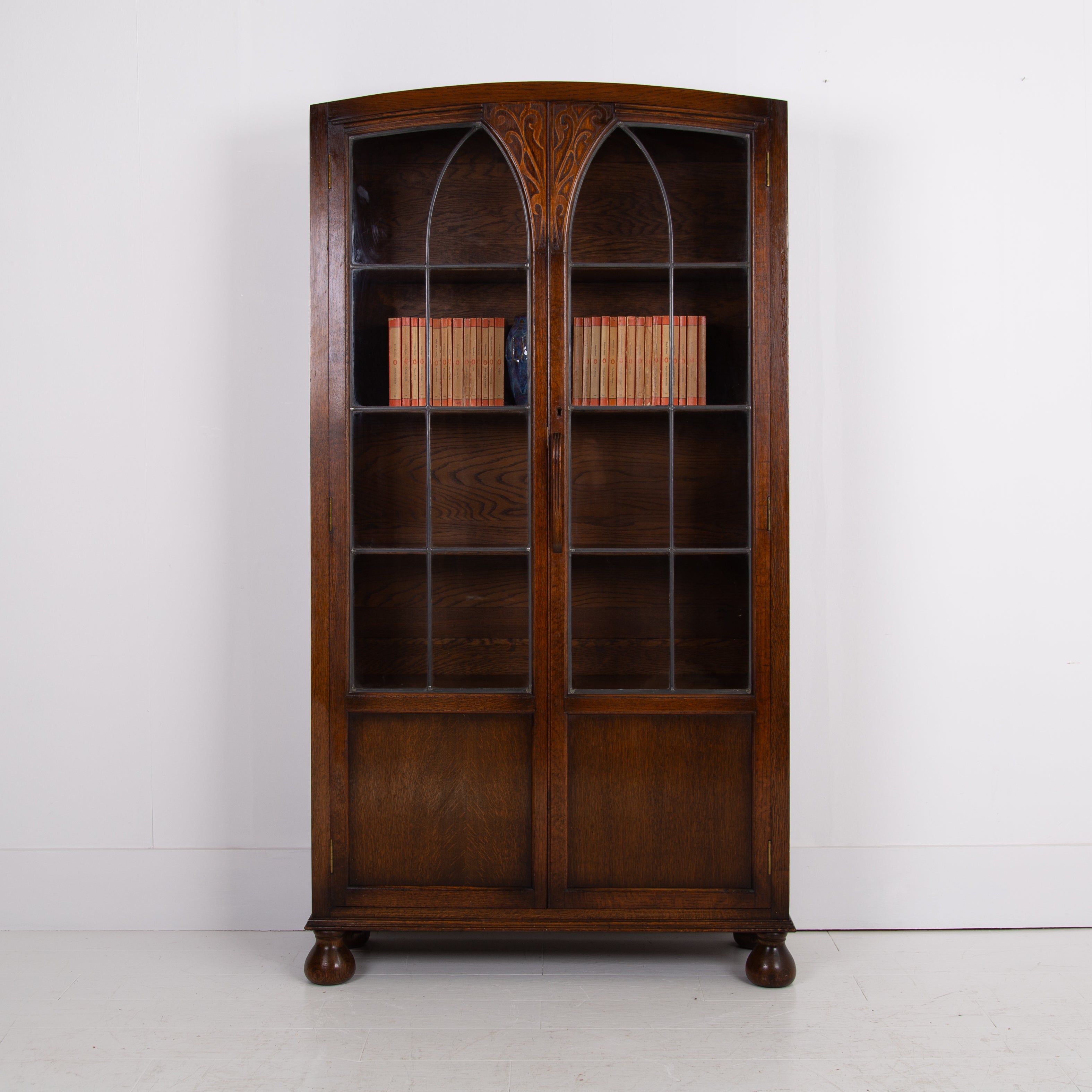 Attractive English Oak Bookcase Cabinet C1930