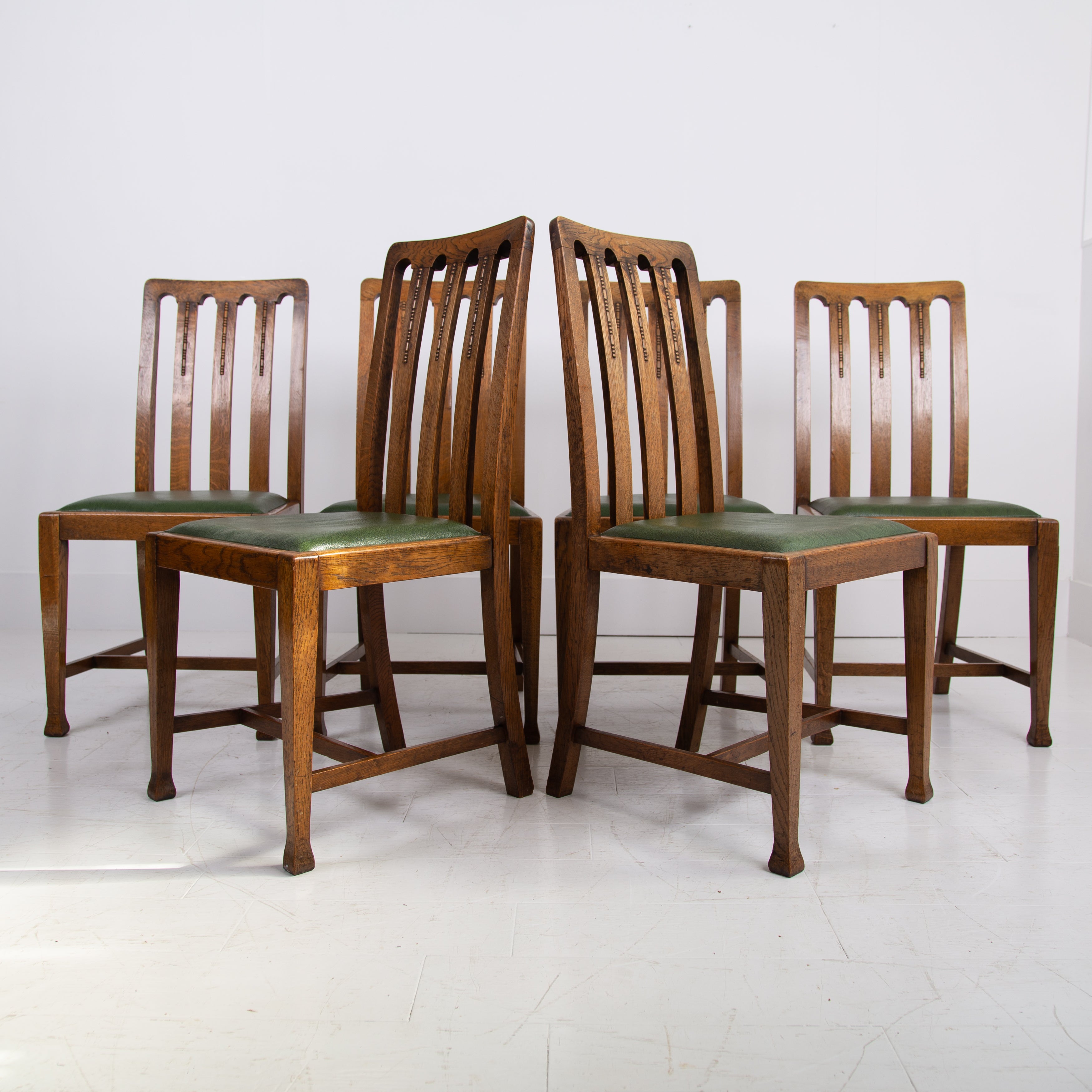 Set of 6 Oak Arts and Crafts Dining Chairs 1915
