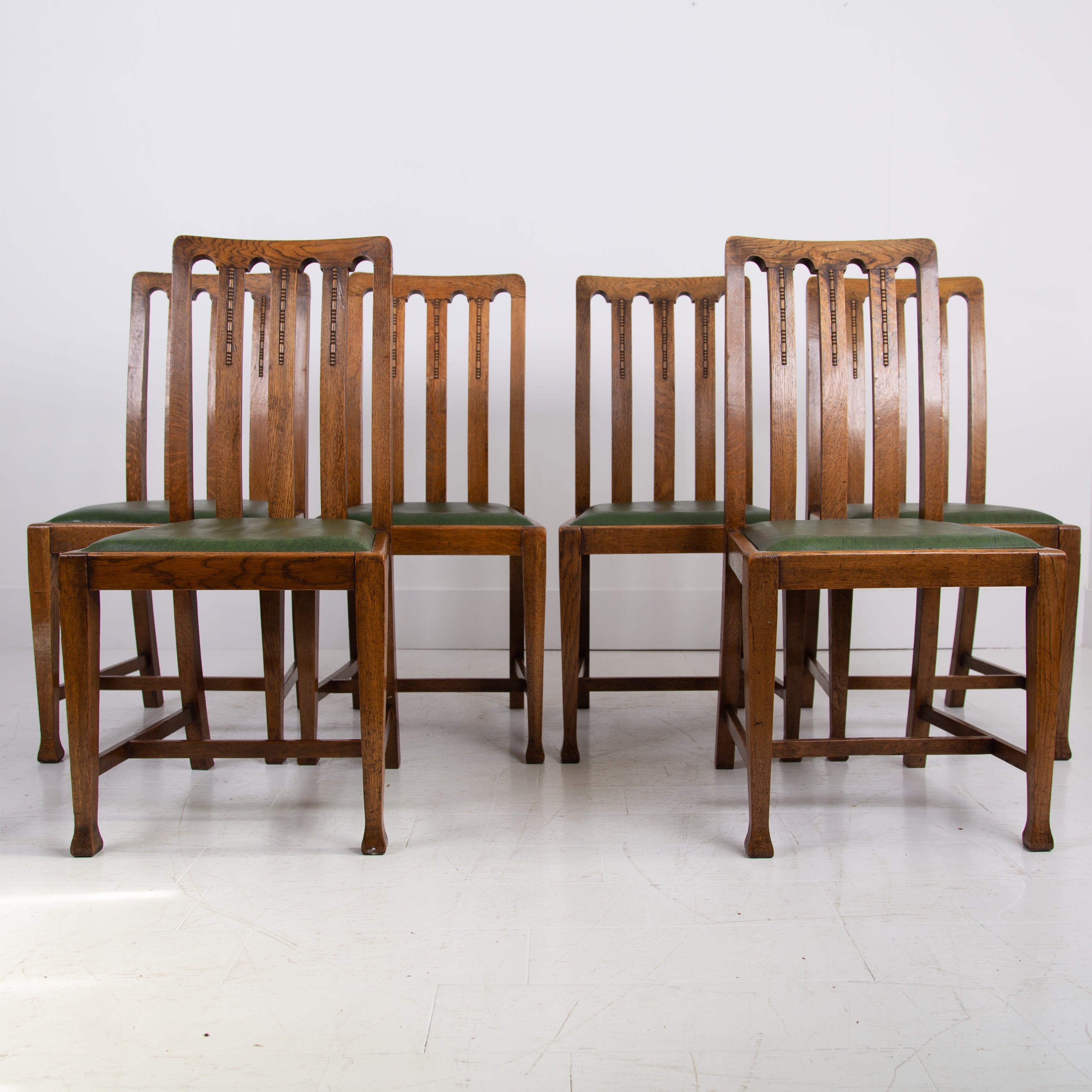Set of 6 Oak Arts and Crafts Dining Chairs 1915