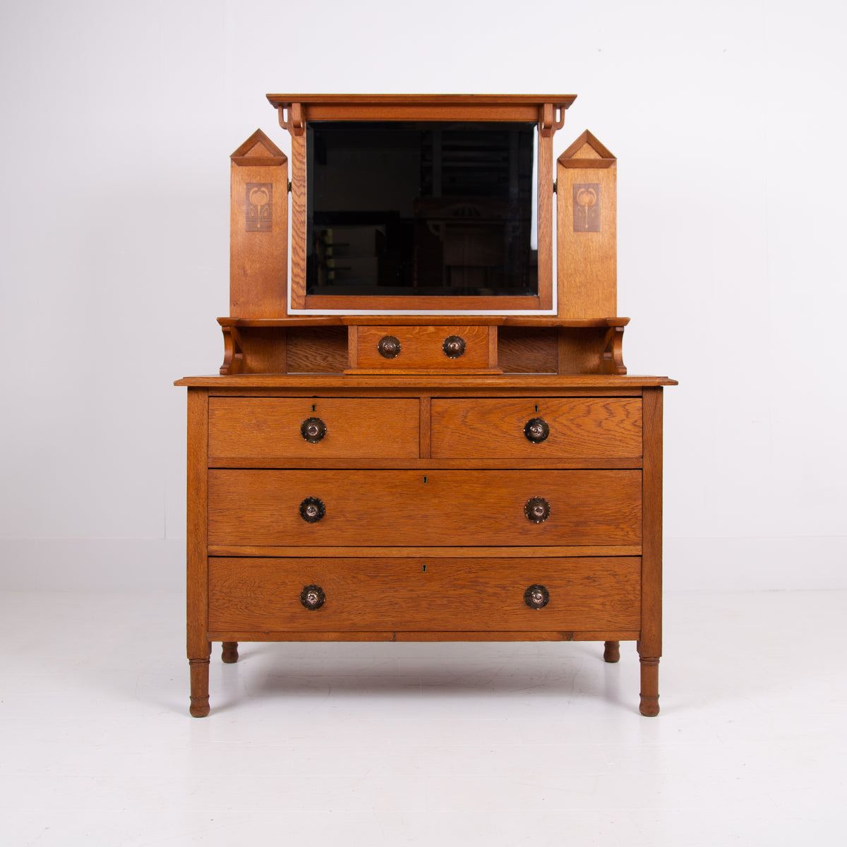 Quality Oak Antique Arts and Crafts Dressing Chest With Mirror 1910