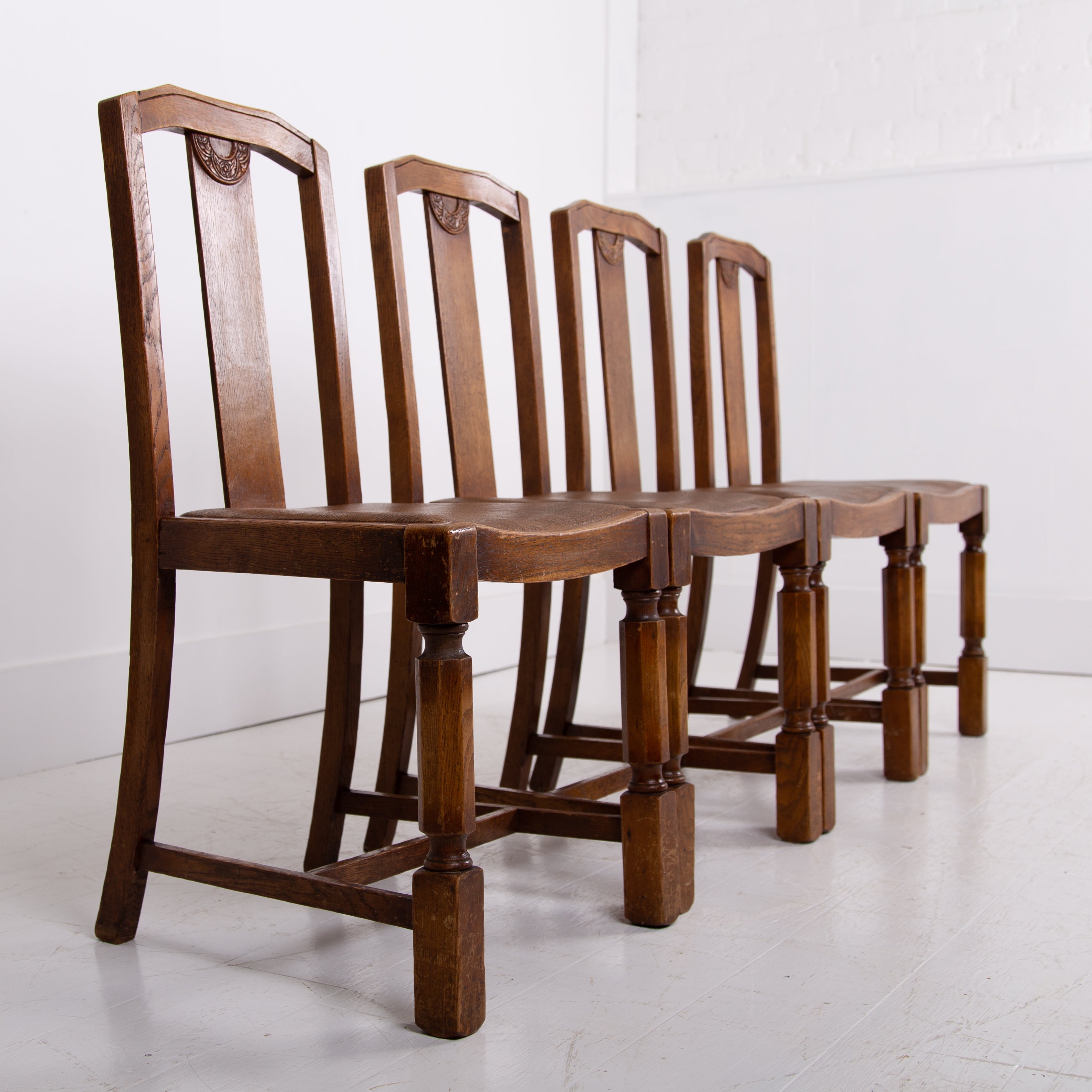 Set of 4 English Oak Art Deco Dining Chairs C1930s
