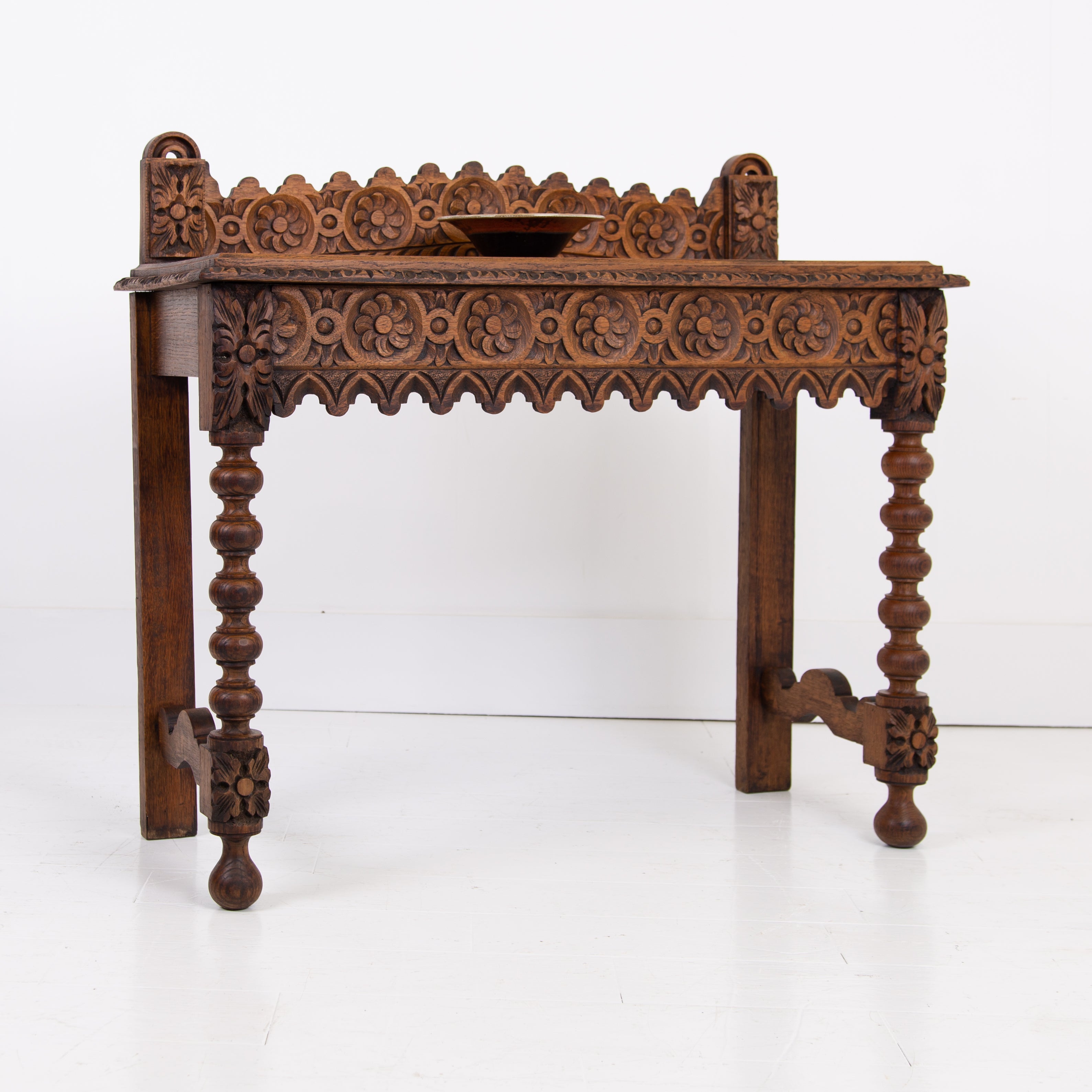 Wonderfully Decorative Victorian Oak Console Side Table C1880