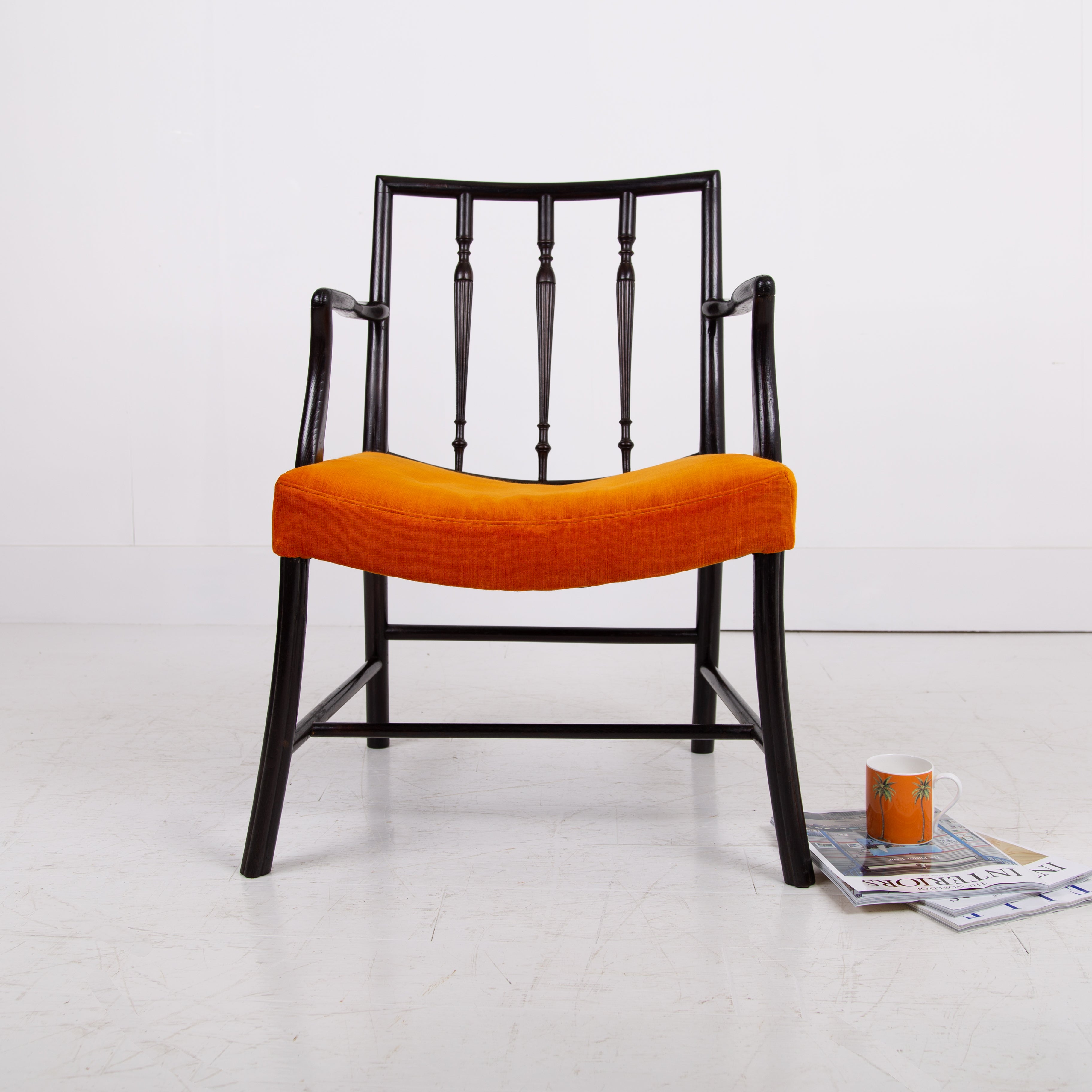 A Most Handsome Cockpen Chair Early 20th Century