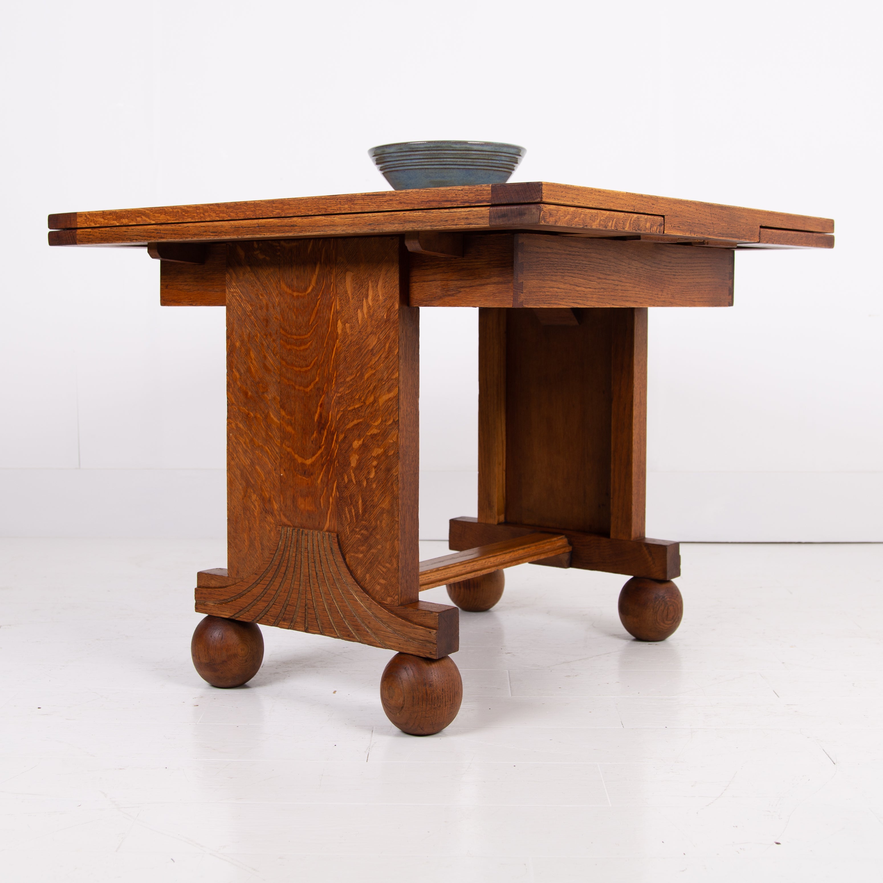 1930s Art Deco Extending Dining Table by Gomme