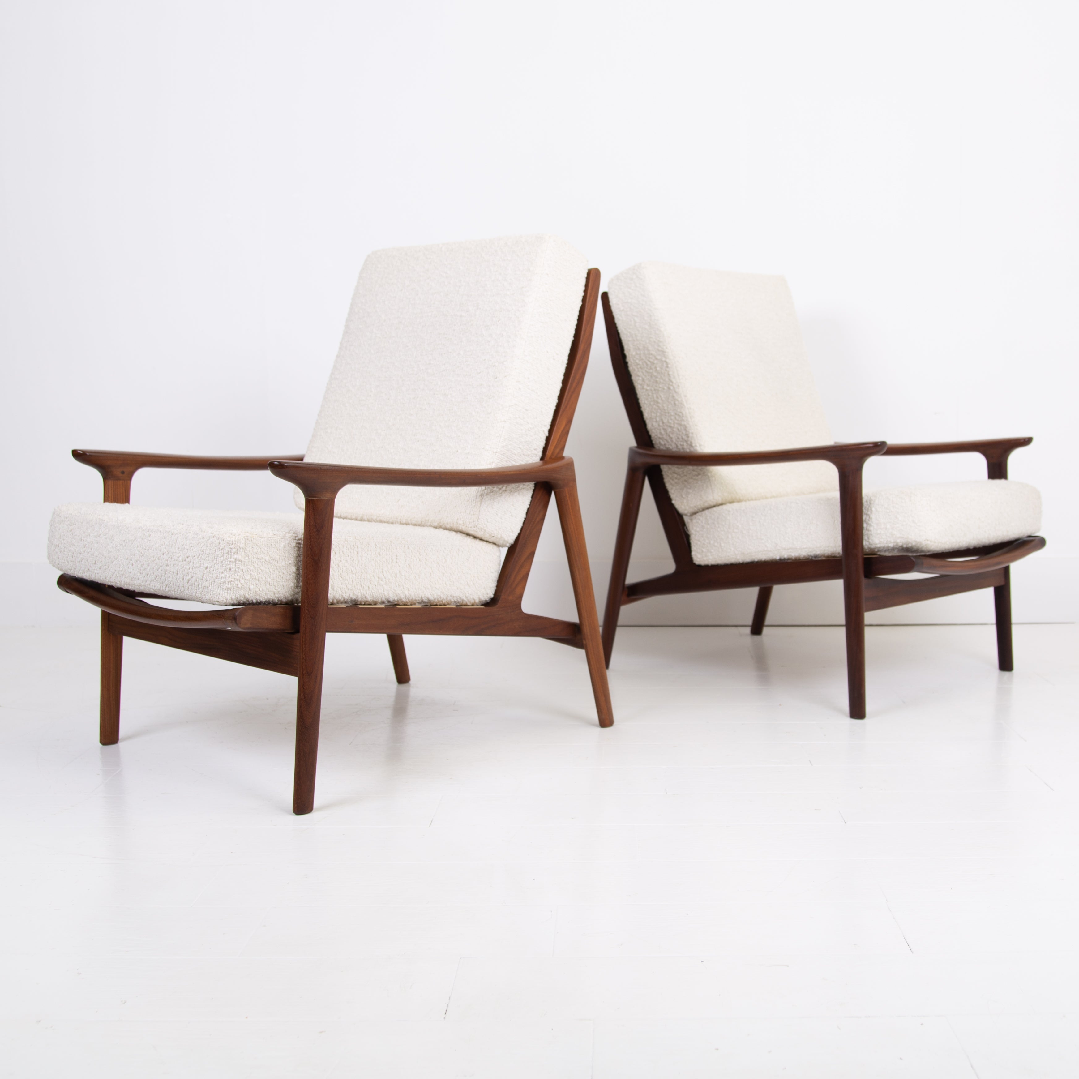 Guy Rogers Mid Century New Yorker Armchair