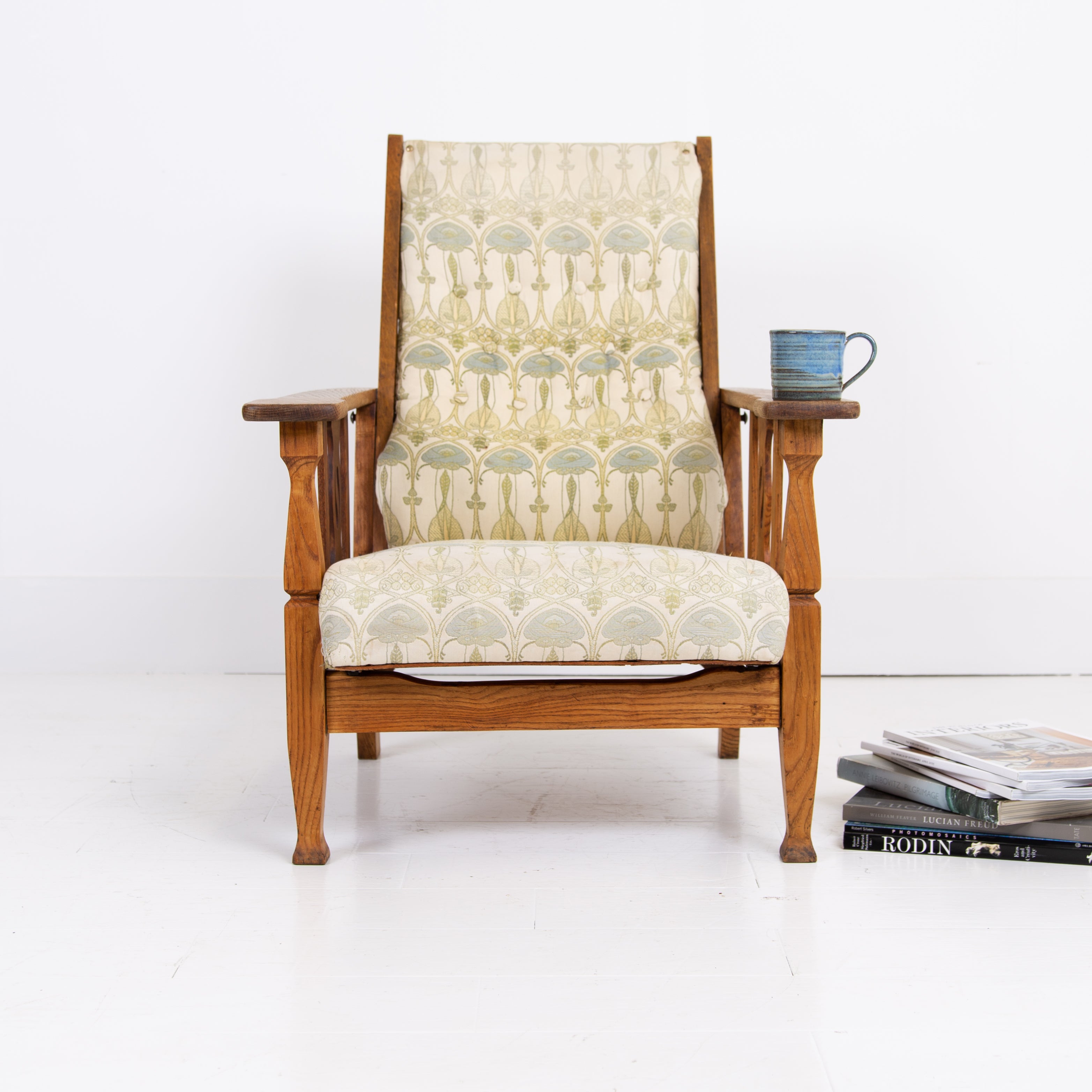 Arts and Crafts Oak Reclining Armchair C1910