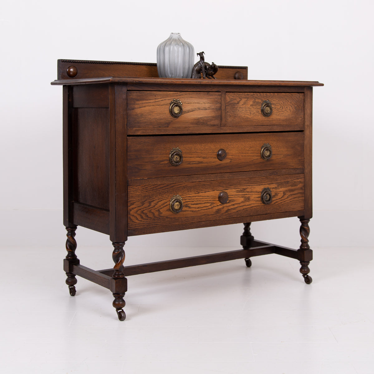 Attractive English Oak Chest Of Drawers 1910