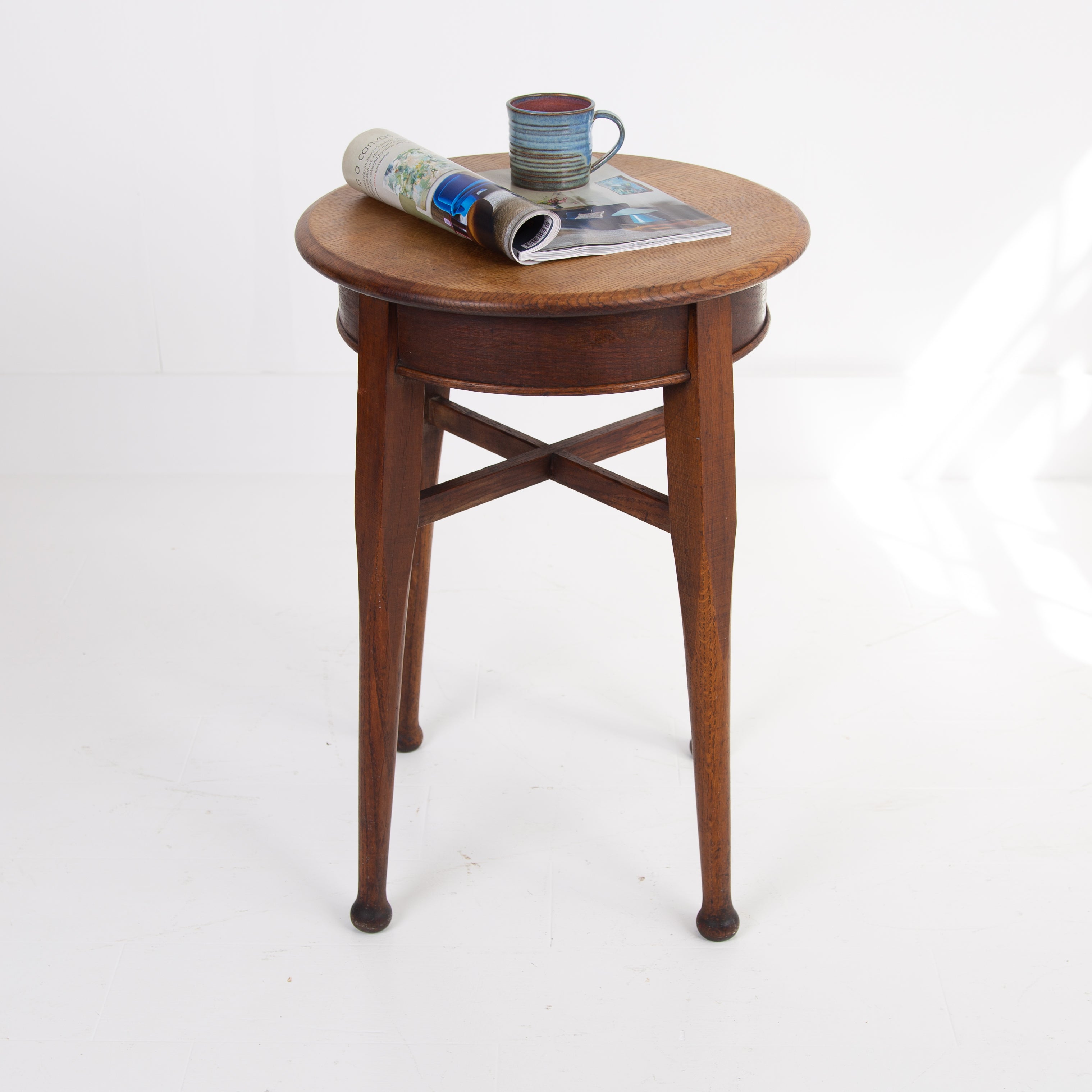 Great Looking English Oak Pub Tavern Side Table C1920