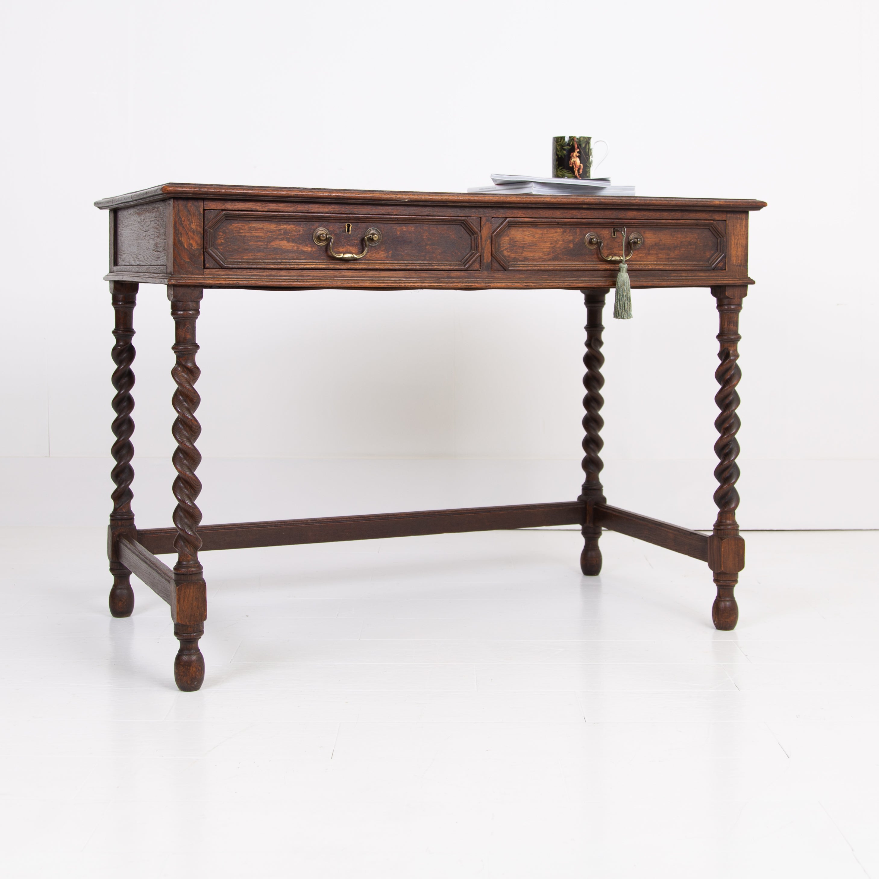 Attractive Late 19th Century Oak 2 Drawer Desk