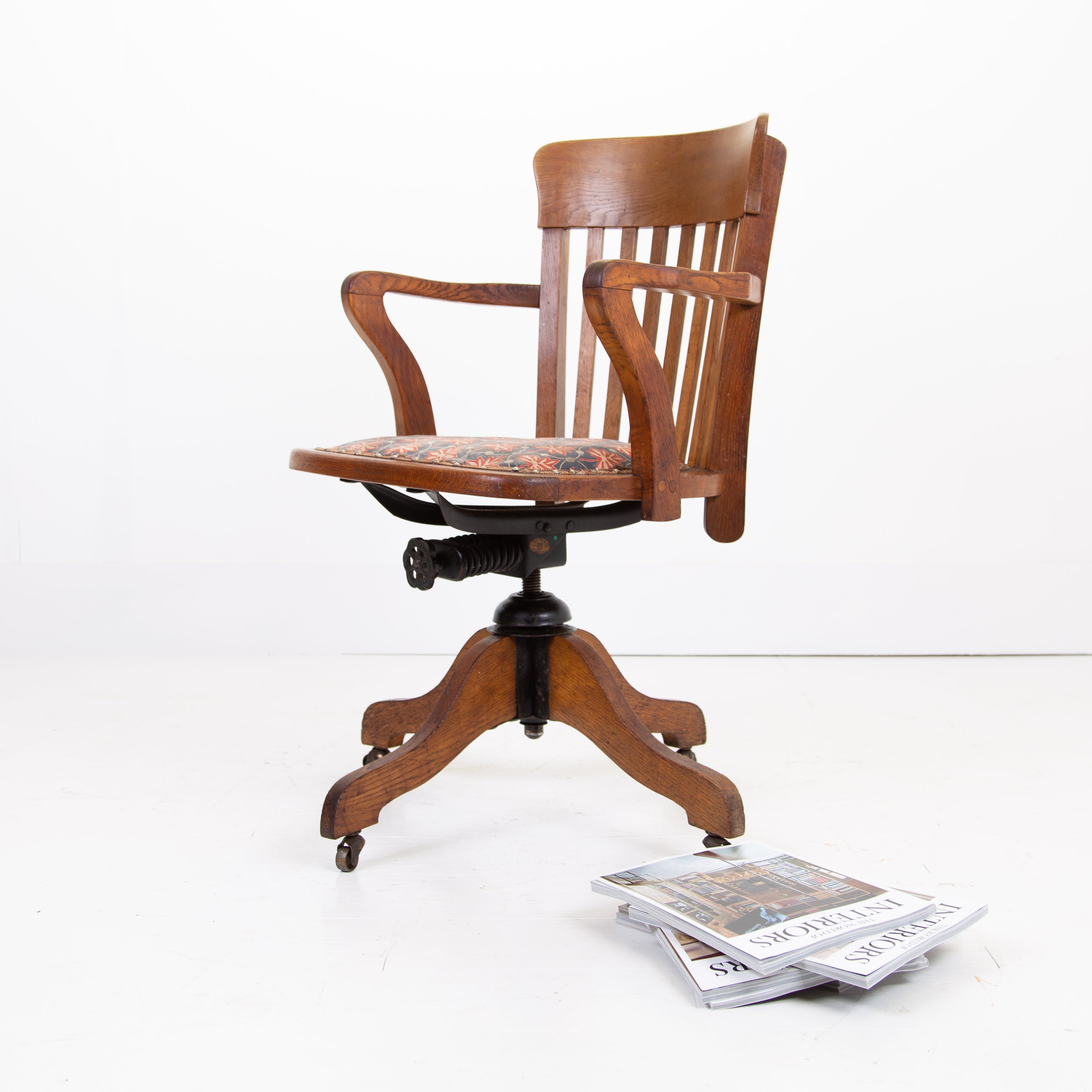 English Edwardian Antique Swivel Oak Office Desk Chair
