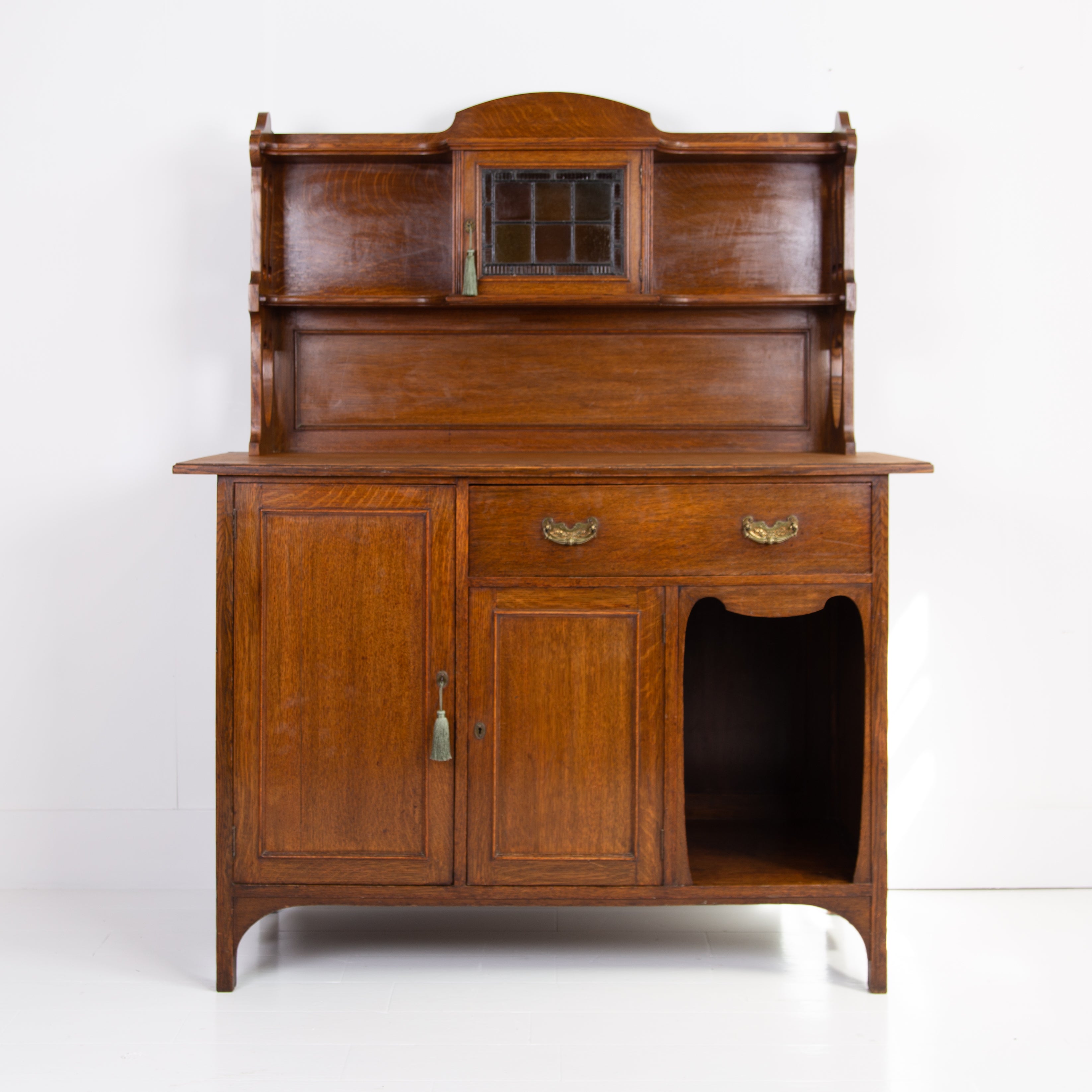Attractive English Arts and Crafts Oak Cabinet Dresser C1910