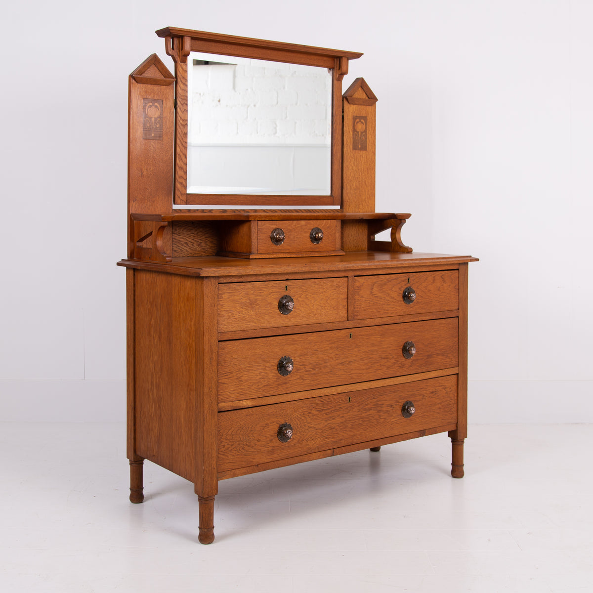 Quality Oak Antique Arts and Crafts Dressing Chest With Mirror 1910