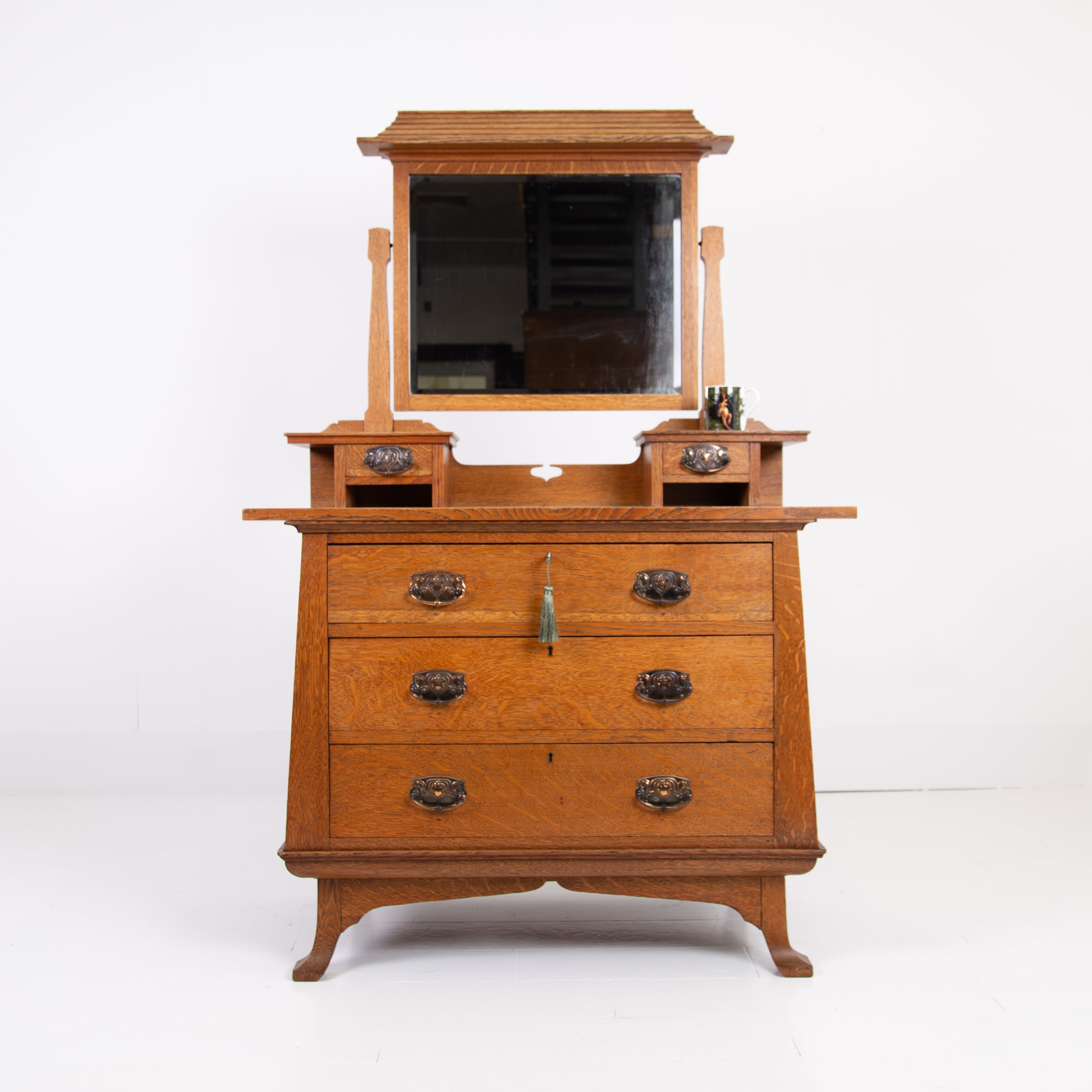 Highly Attractive Oak Dressing Chest C1910 in the Liberty Manner