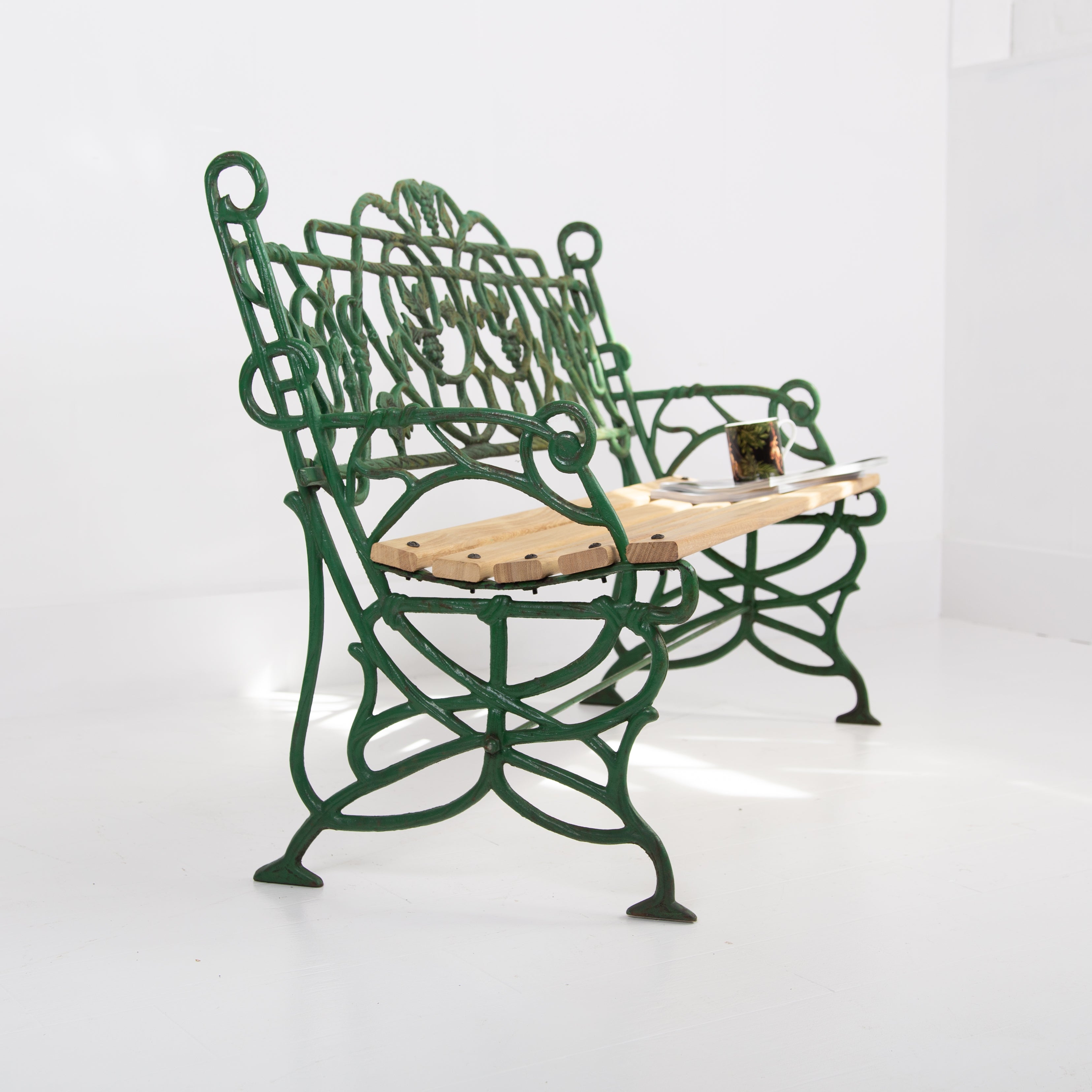 Highly Decorative Cast Iron Garden Bench