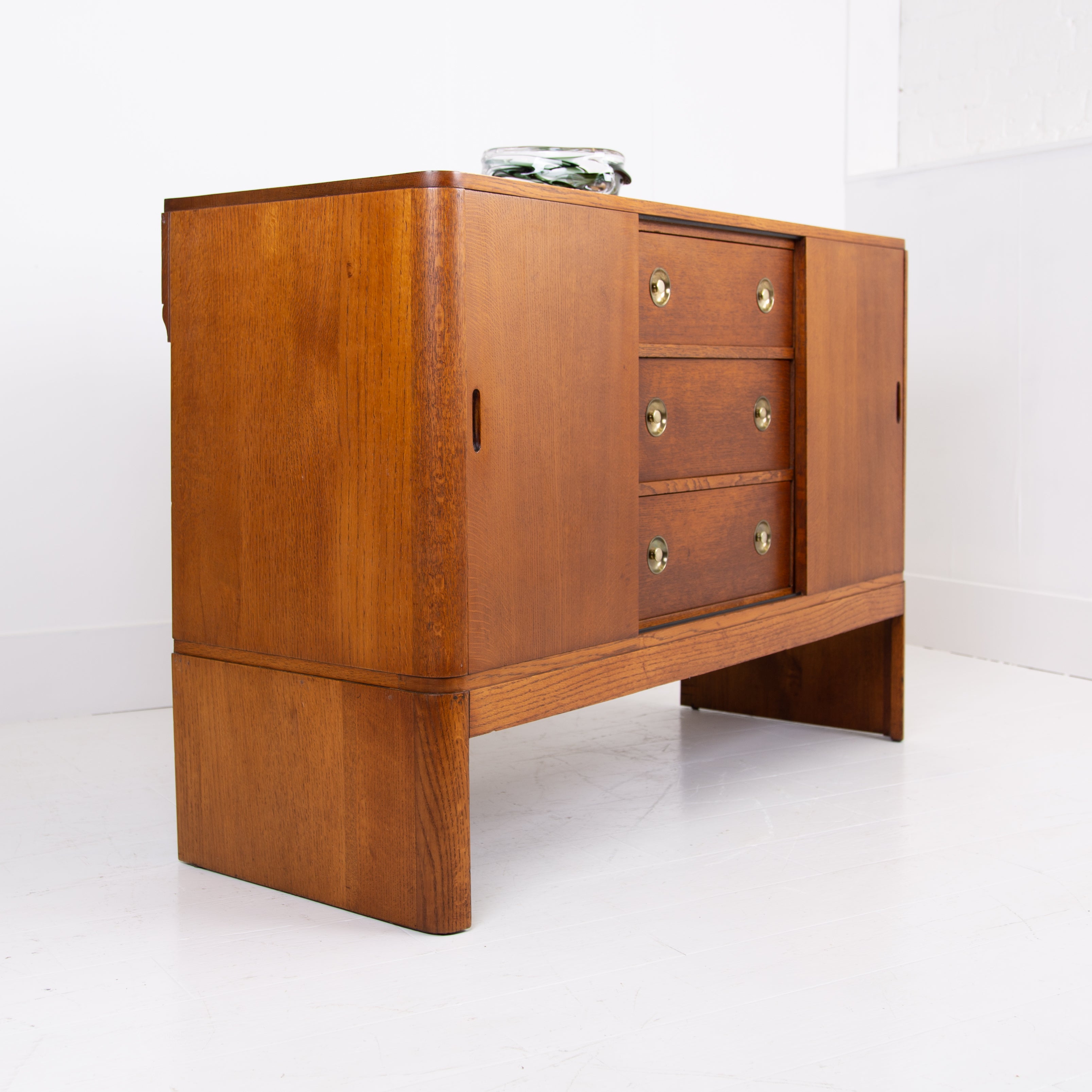 English Oak Modernist Sideboard Cabinet 1930