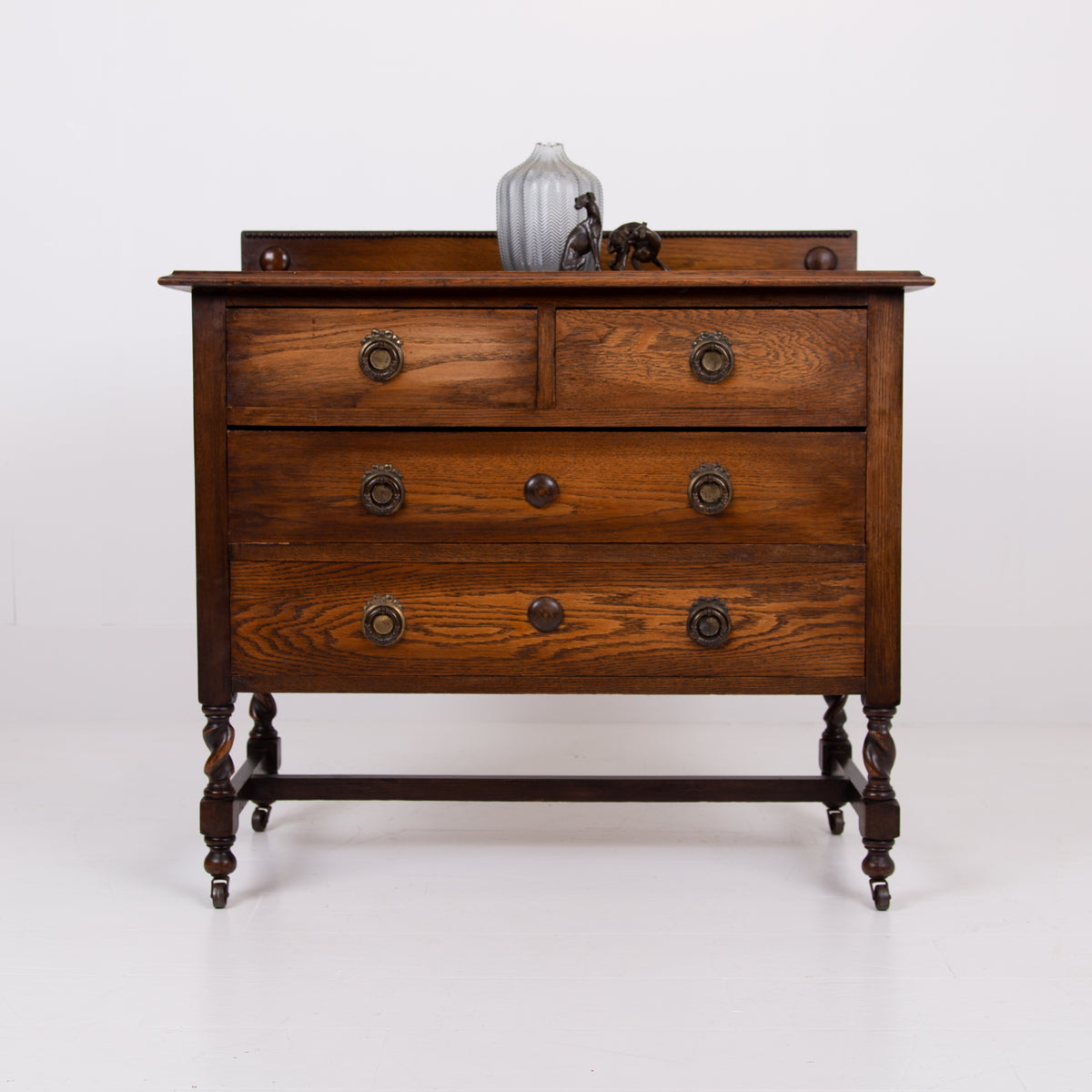 Attractive English Oak Chest Of Drawers 1910
