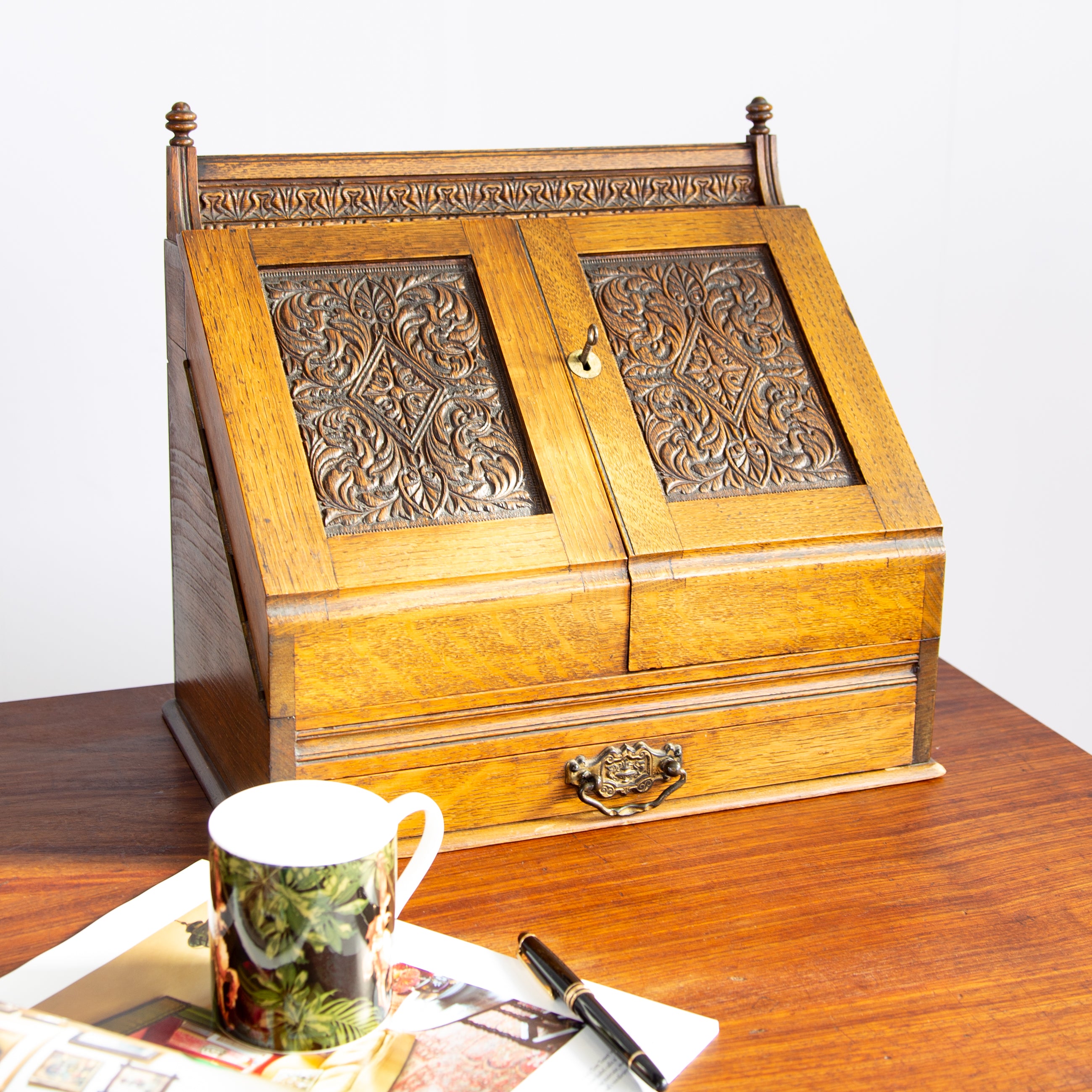 Victorian Oak Aesthetic Movement Desk Tidy Document Holder